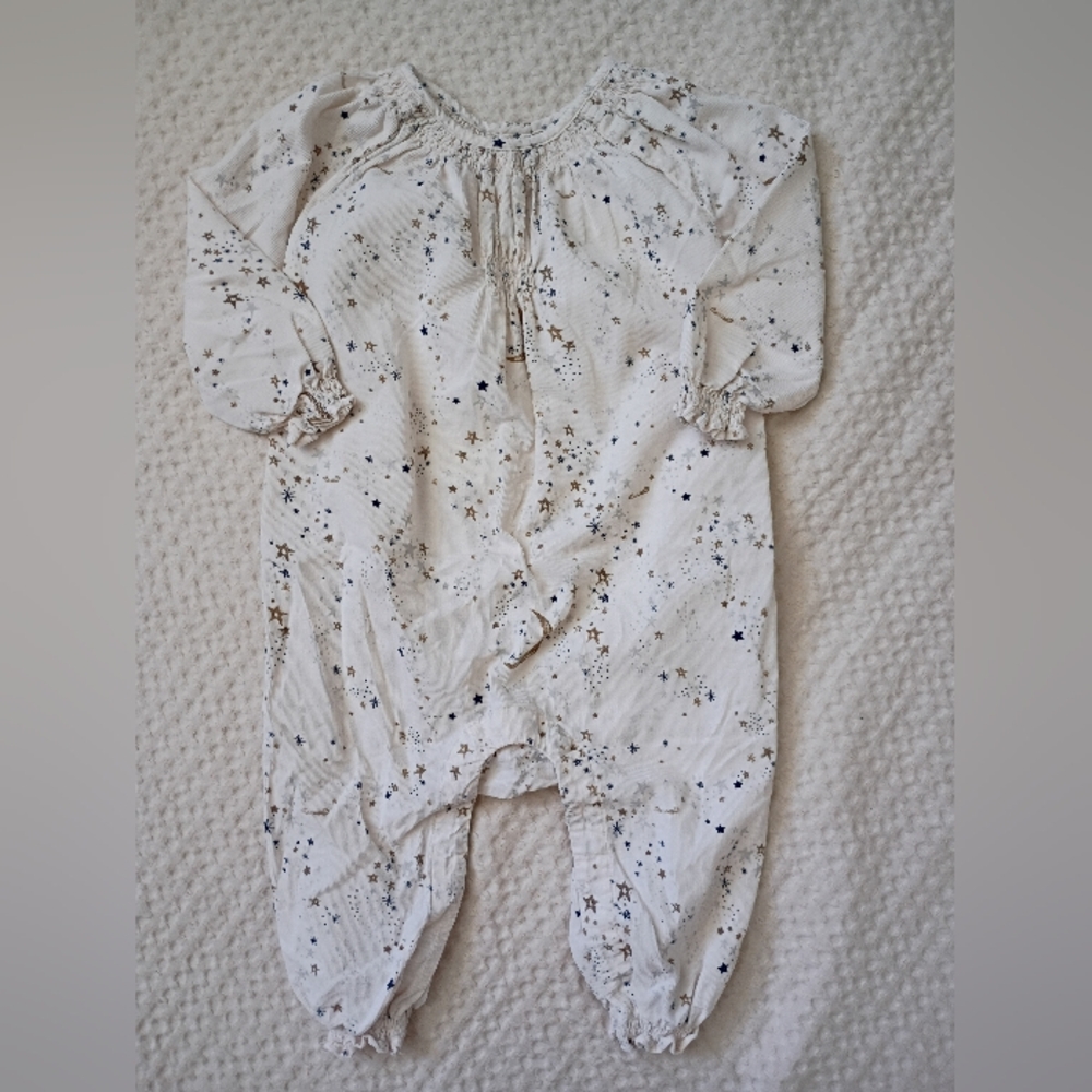 egg By Susan Lazar Star Print Infant Romper in Cream and Navy